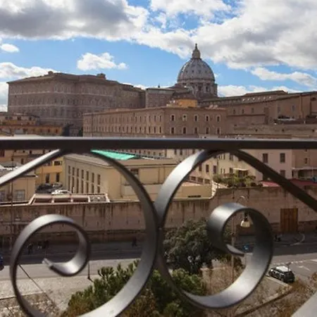 Domus Solis San Pietro * Рим