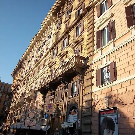Гостевой дом Domus Solis San Pietro *